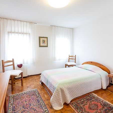 B&B Ca Dea Calle Valla Bagian luar foto