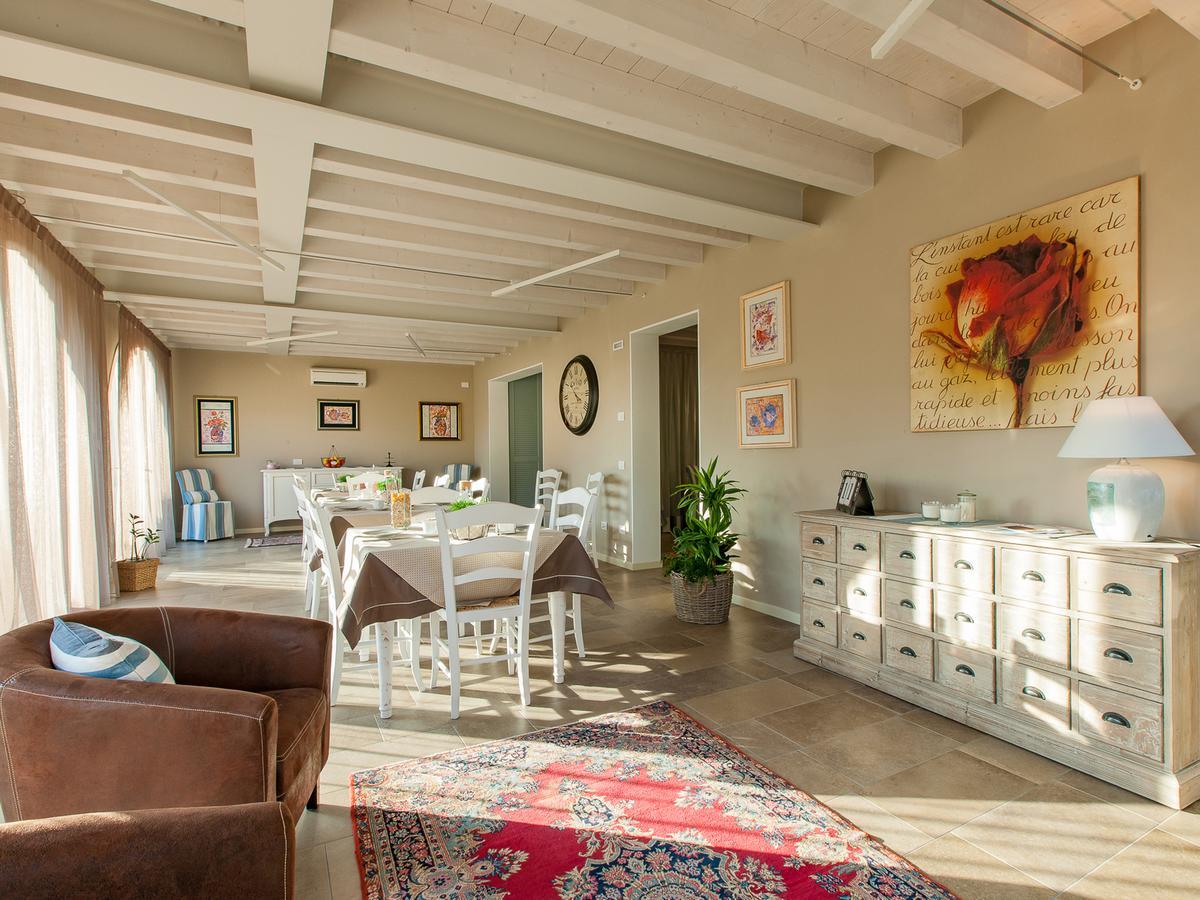 B&B Ca Dea Calle Valla Bagian luar foto