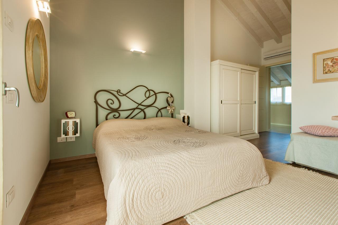 B&B Ca Dea Calle Valla Bagian luar foto